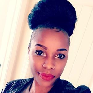 Meet your Posher, Lessa