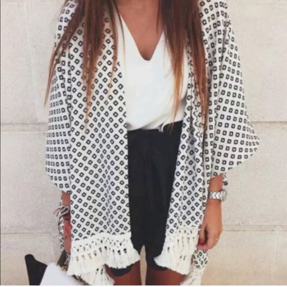 Tassel drop summer printed kimono!