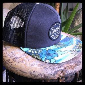 Globe - snapback mesh hat