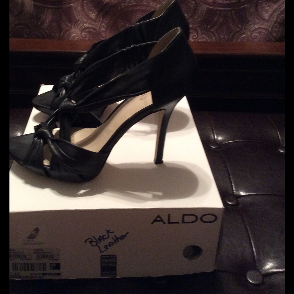 Black leather sandals