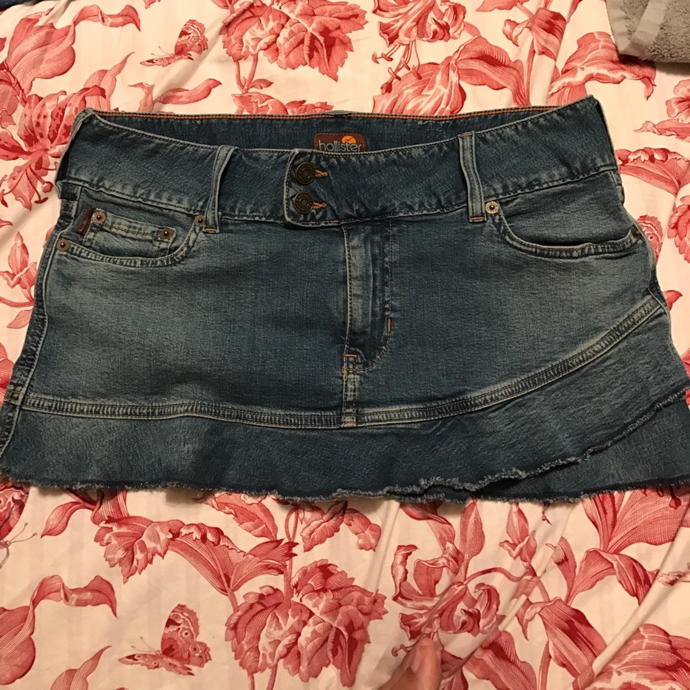 Hollister jean skirt🎉