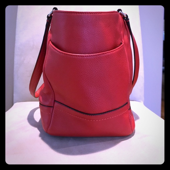 Red Coach Park leather carryall - Picture 2 of 2