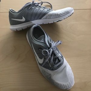 Women's Nike Training Shoe white and gray
