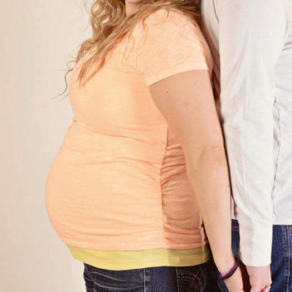 Old Navy maternity tee