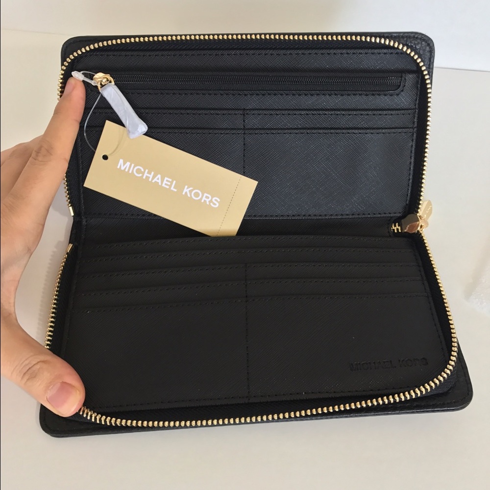 ❤Michael Kors Hamilton Wallet❤ - Picture 3 of 4