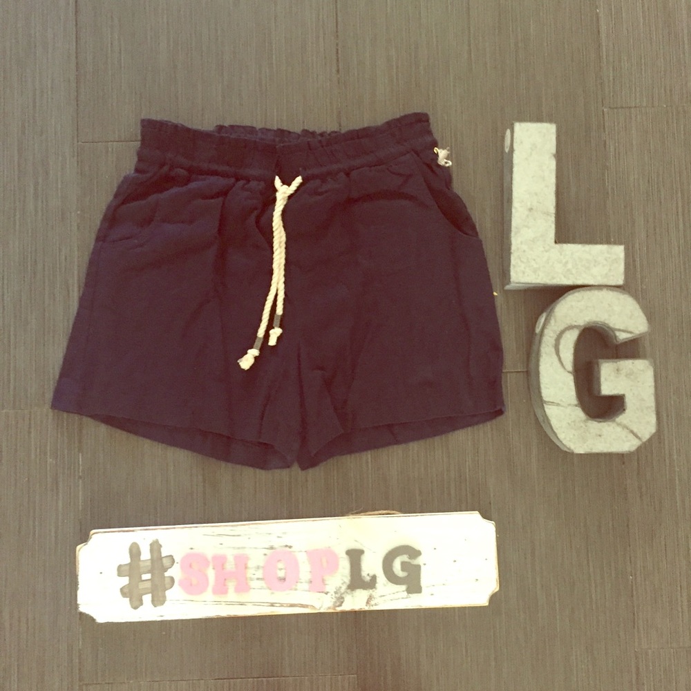 Navy linen short