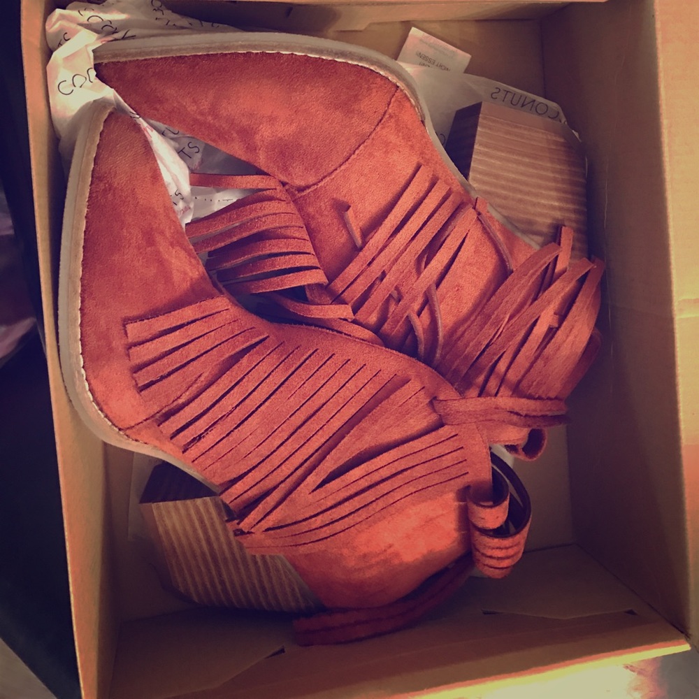 Coconuts by Matisse rust fringe bootie