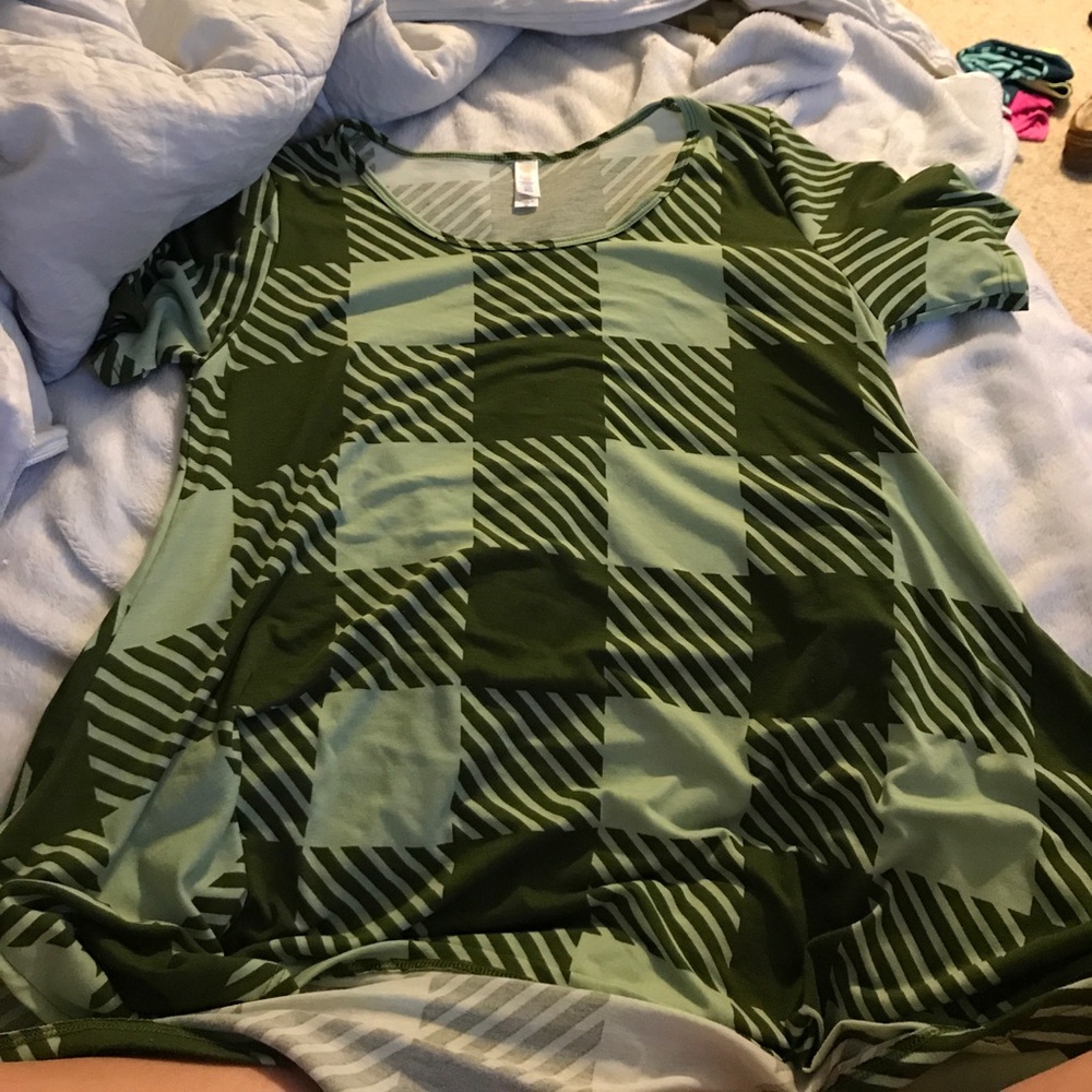 LuLaRoe perfect tee