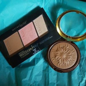 Makeup bundle