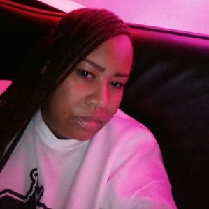 Meet your Posher, Cristina