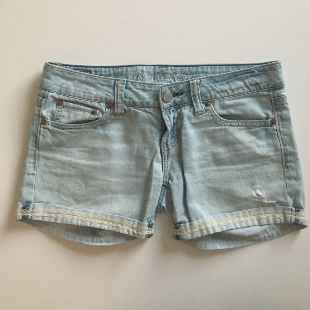 American Eagle lace shorts