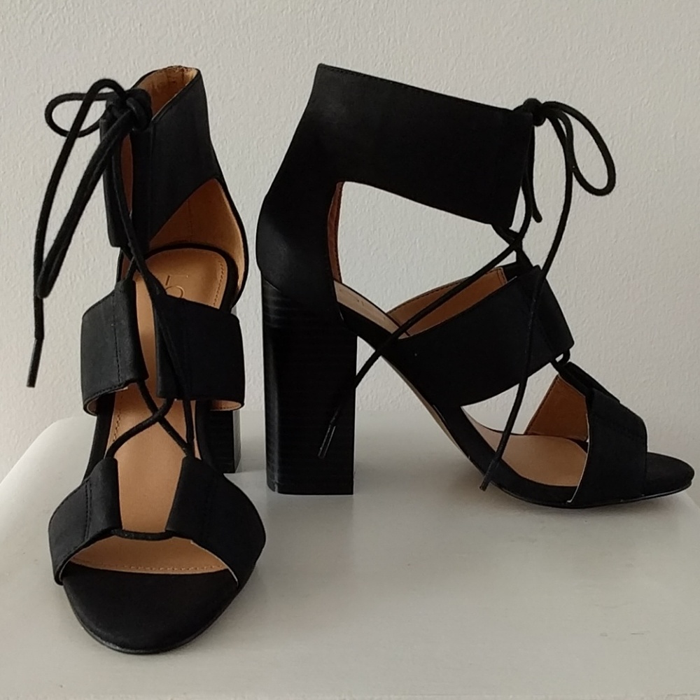 Lace Up Blocked Heel