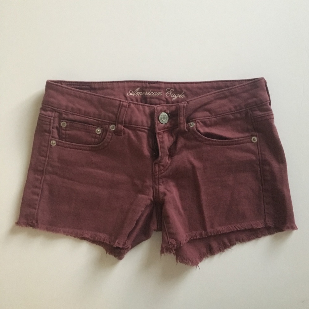 American Eagle wine colored shorts