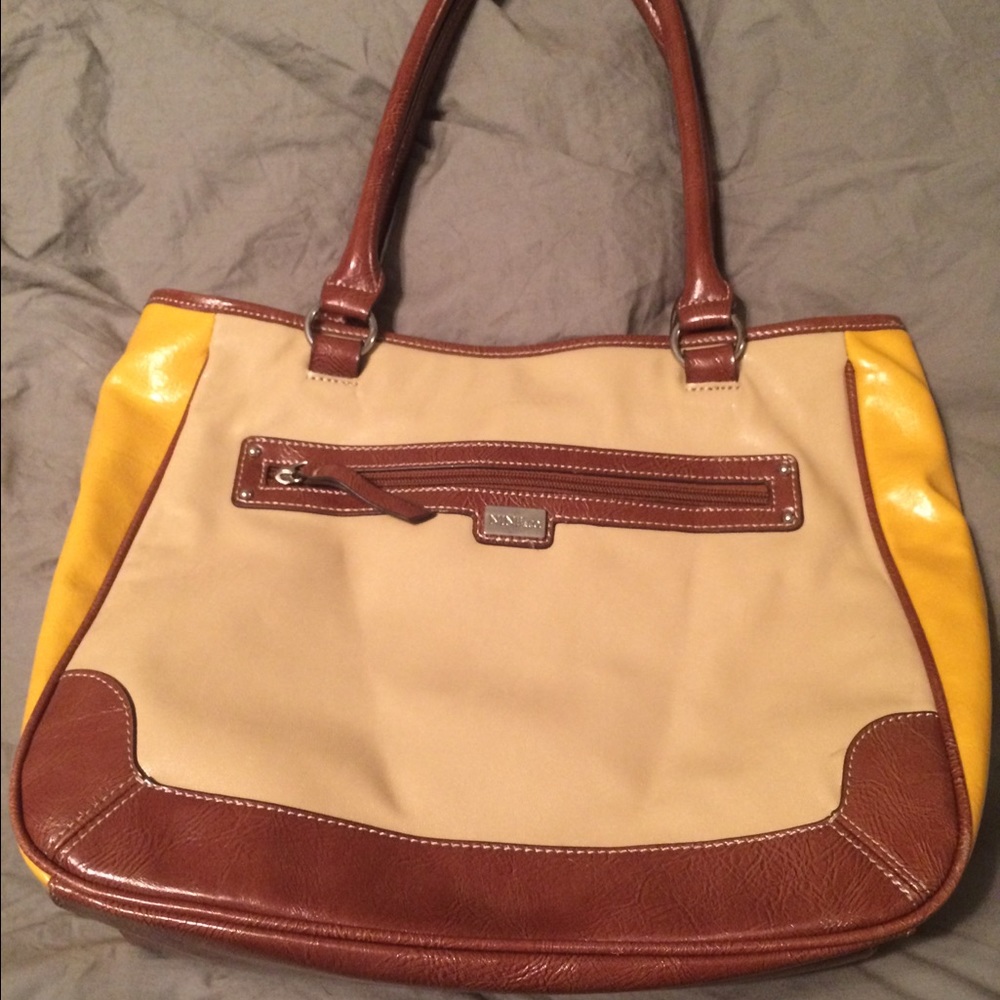 Nine&Co Purse