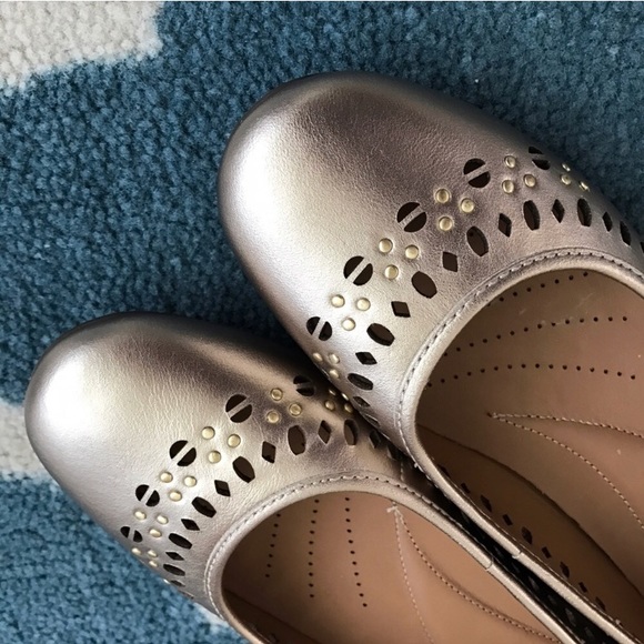 Clarks Shoes - Brand New Gold Clarks Flats