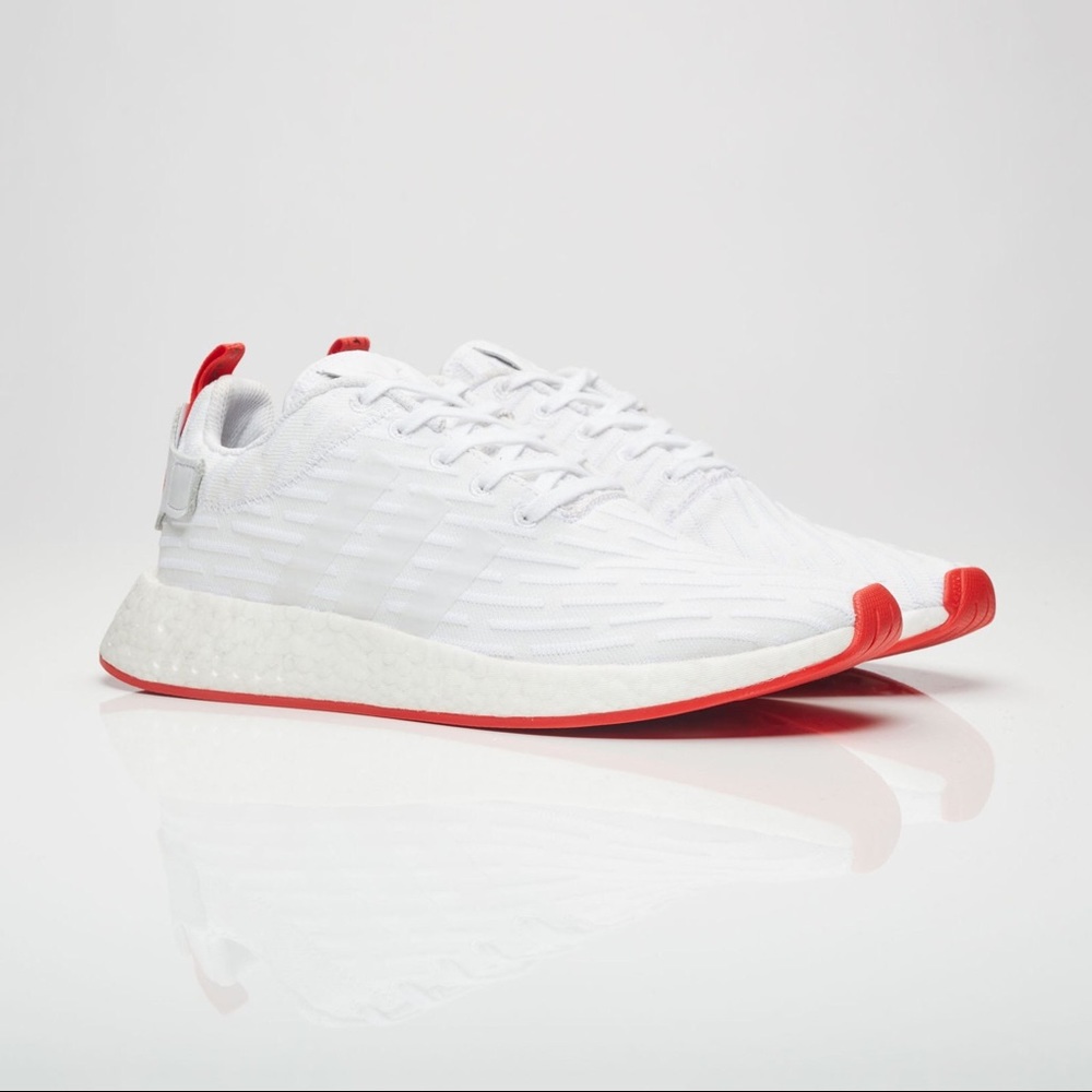 NMD R2 Primeknit