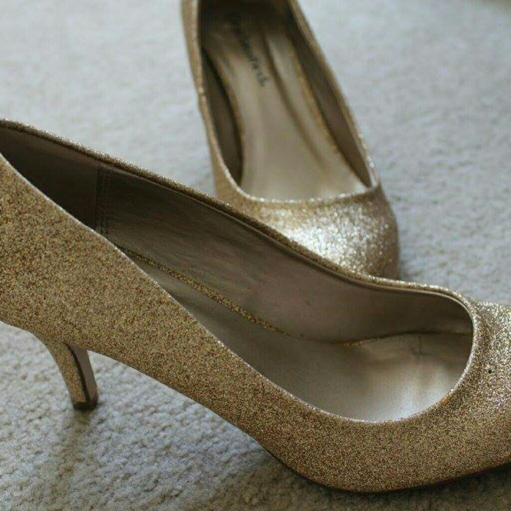 Gold glitter heels
