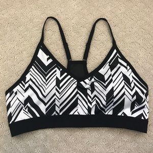 NWOT Brand New Nike Sports Bra! Black and White