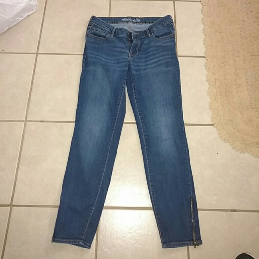 Sold Old Navy Rockstar skinny jeans with zips 10