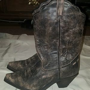 Woman's cowboy boots leather