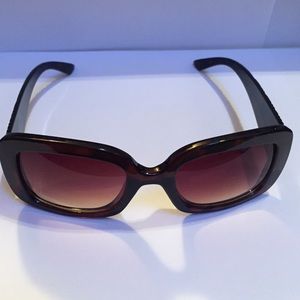 💞Liz Claiborne Sunglasses 💗