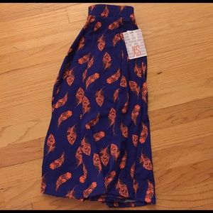 LulaRoe XS Madison Skirt- Feathers NWT