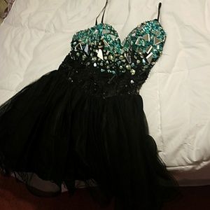DAVE AND JOHNNY Formal dress