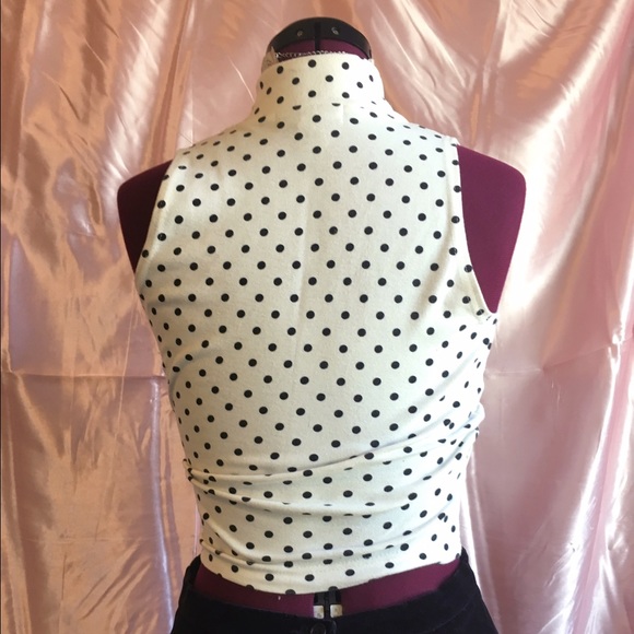 Retro Polka Dot Wrap V-Neck Crop Top - Picture 4 of 4