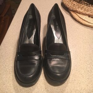 9 M Nine West women's shoes