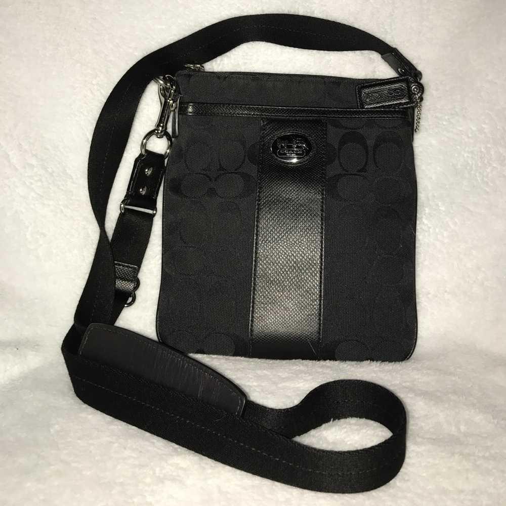 AUTHENTIC Coach cloth crossbody bag.Perfect. SALE