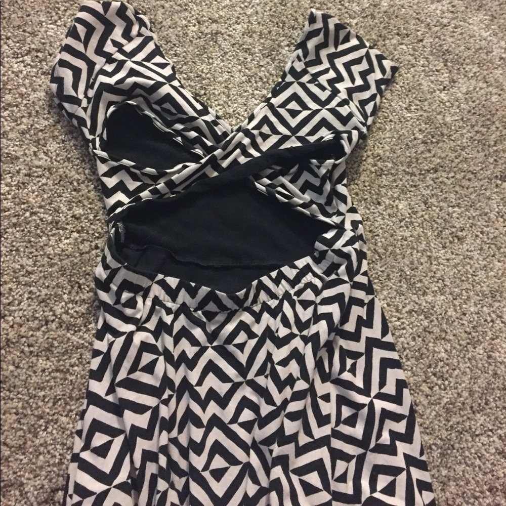 Sun dress - Picture 2 of 2