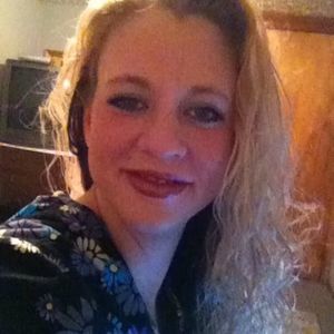 Meet your Posher, Dee