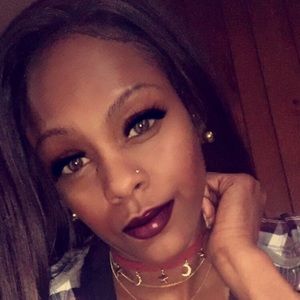 Meet your Posher, Ariane