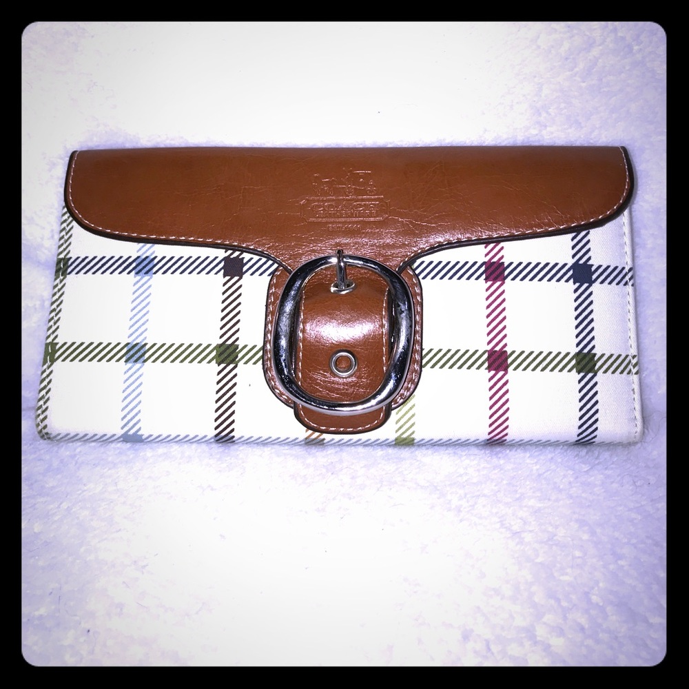 Coach wallet. NEW