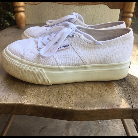 Supergas platform - Picture 3 of 4