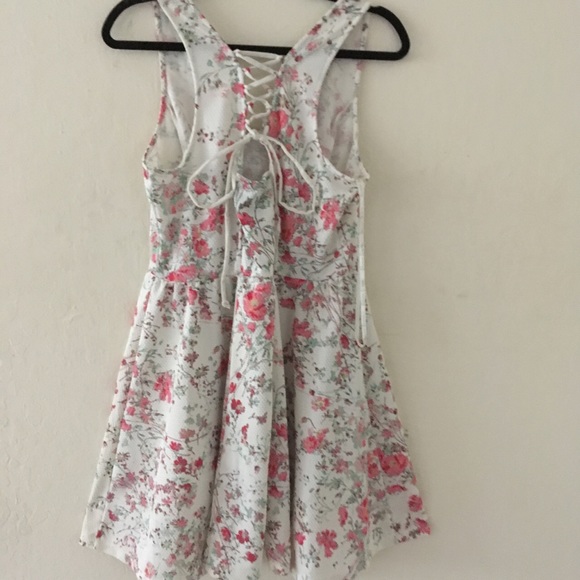 SPRING DRESS - Picture 2 of 3