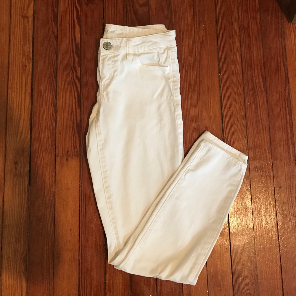 American Eagle white jeggings