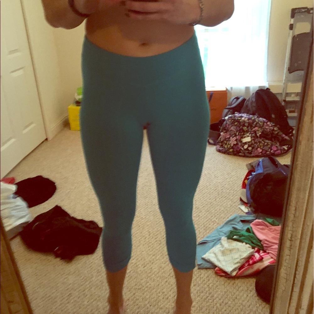Lucy capris