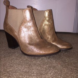 Seychelles metallic gold booties