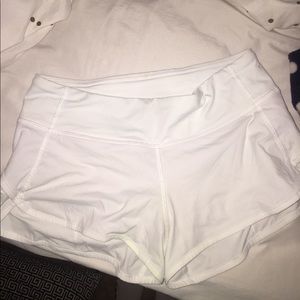 white lululemon speed shorts