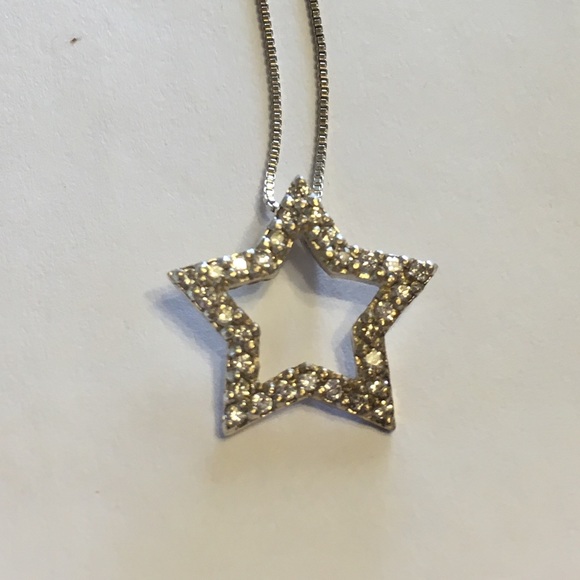 Sterling silver chain and star charm - Picture 1 of 4