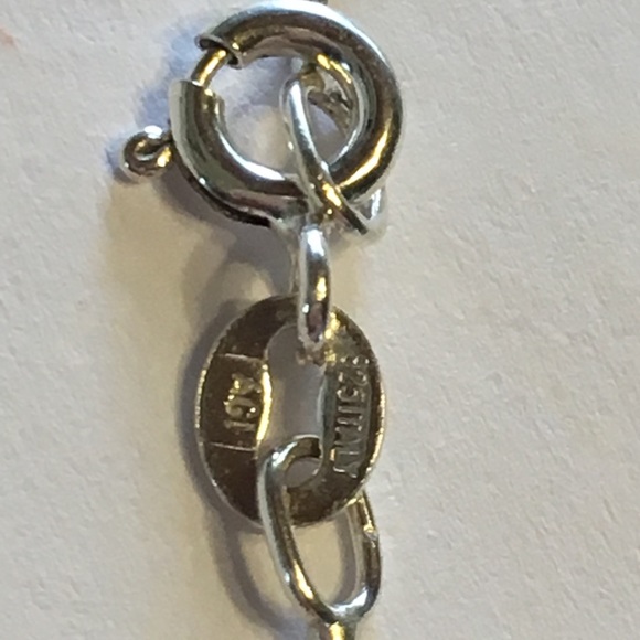 Sterling silver chain and star charm - Picture 2 of 4