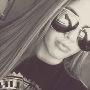 Meet your Posher, Gabby