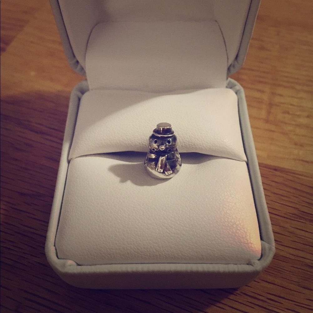 PANDORA Snowman discontinued charm 790374