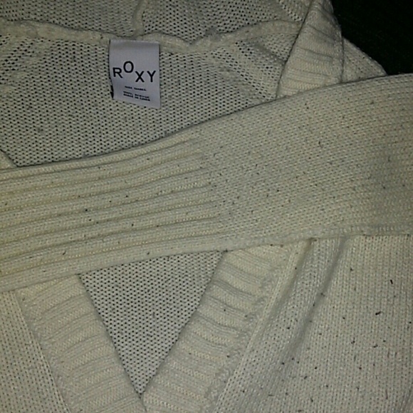 *SOLD* Roxy hooded sweaters - Picture 4 of 4