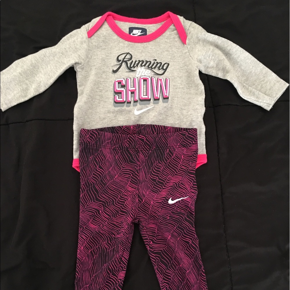 Nike infant outfit