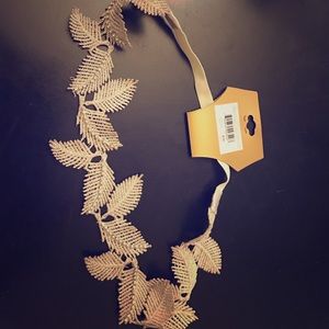 Gorgeous feather head band