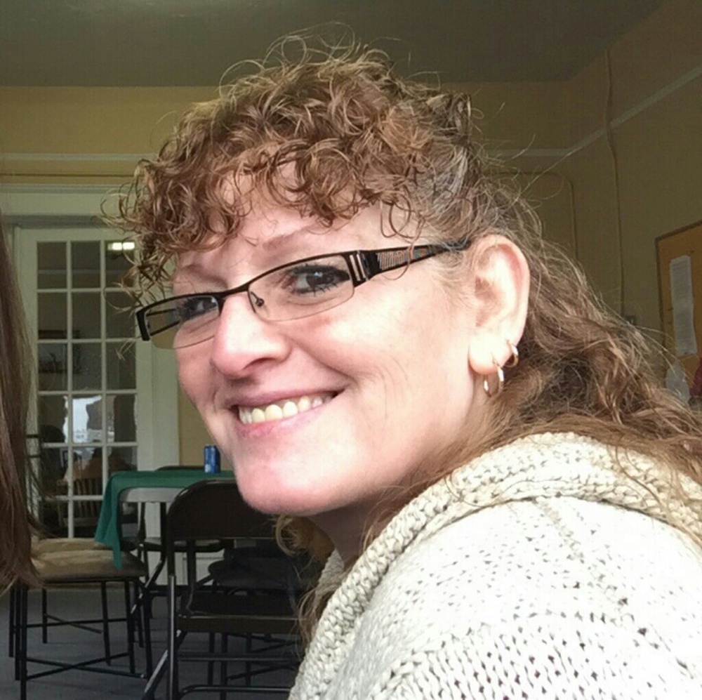 Meet your Posher, Deedee