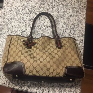 Gucci Sherry Handbag