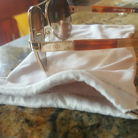 Tory burch sunglasses main image 5